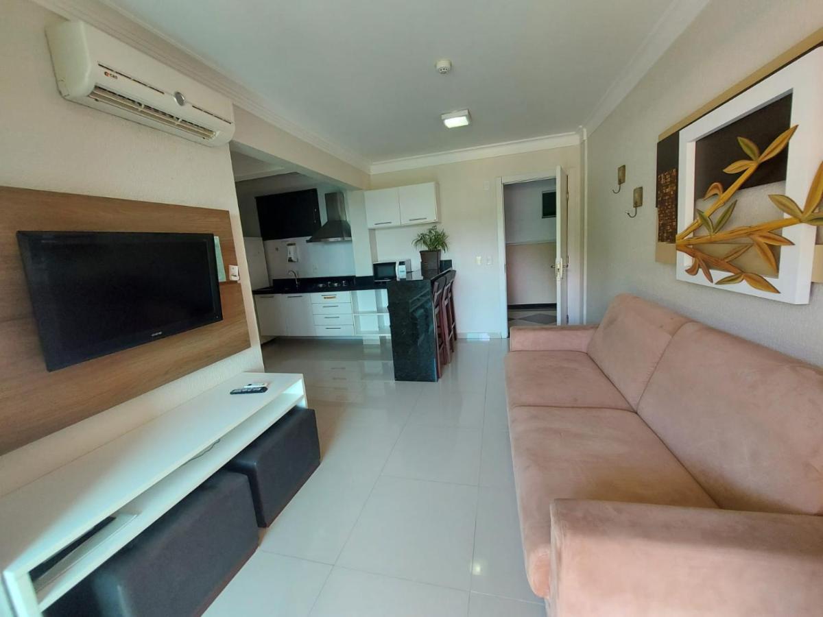 Apartamento Em Condominio Em בומבינאס מראה חיצוני תמונה